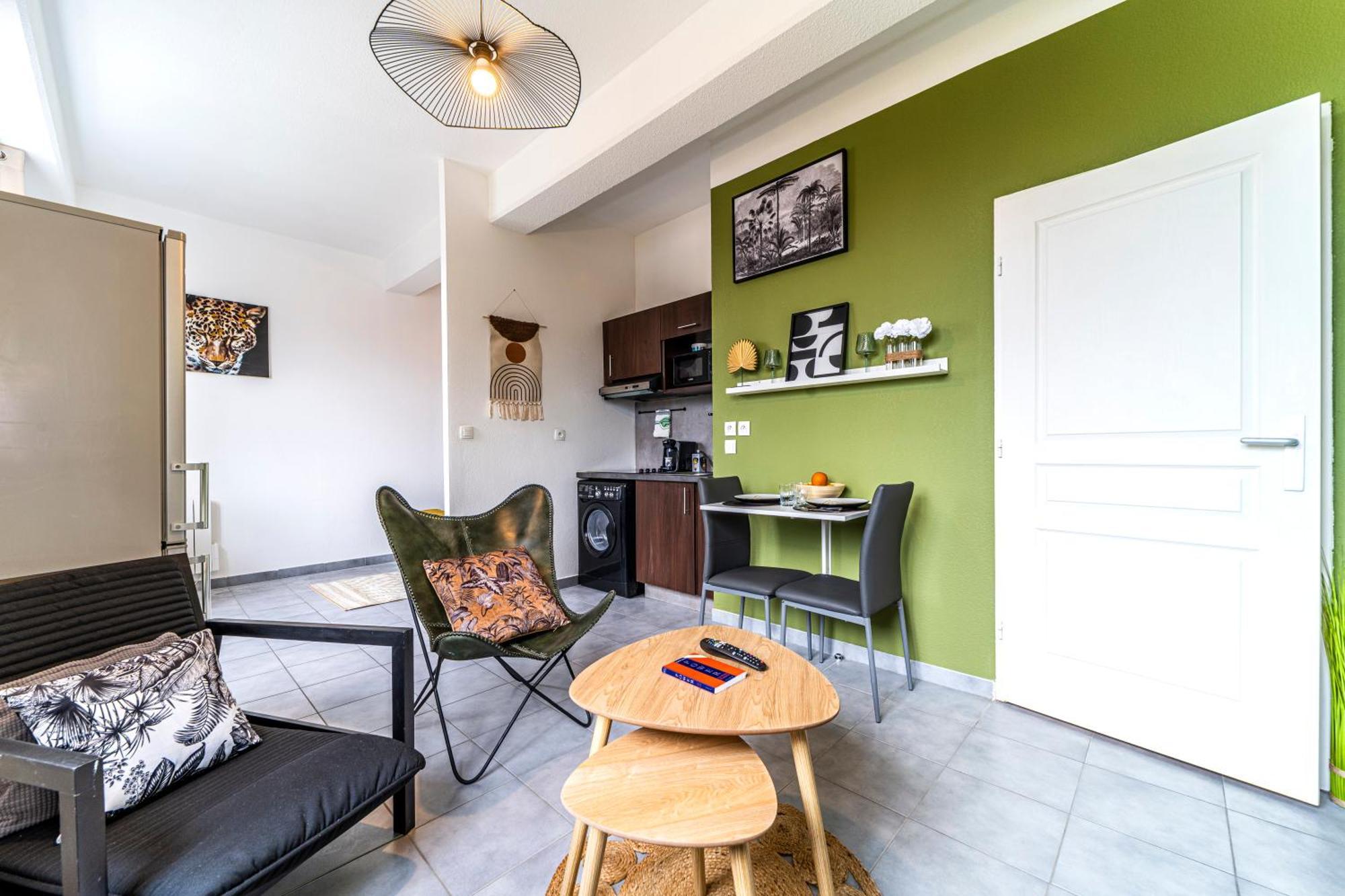 Stay Cosy Lille I Tourcoing - Appartement - Hypercentre - Parking Securise - Wifi - Netflix - Cuisine ภายนอก รูปภาพ